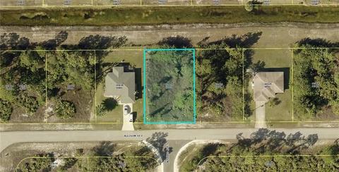 649 Allison St E, Lehigh Acres, FL 33974 photo 1