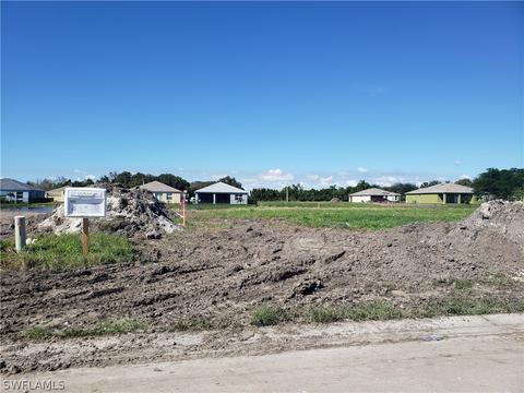 1075 Jackson Ct, Immokalee, FL 34142 photo 6