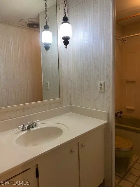 38 Henderson Dr, Naples, FL 34114 photo 11