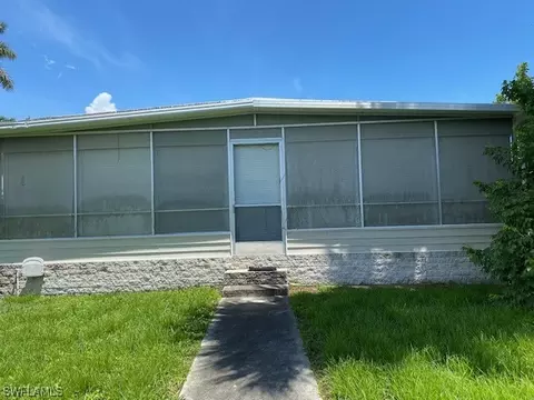 38 Henderson Dr, Naples, FL 34114 photo 3
