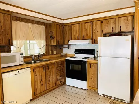 20560 Basin Dr, Estero, FL 33928 photo 10