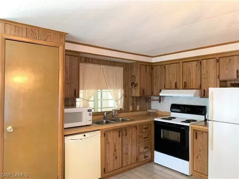 20560 Basin Dr, Estero, FL 33928 photo 11