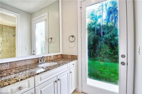 536 Carpenter Ct, Naples, FL 34110 photo 9