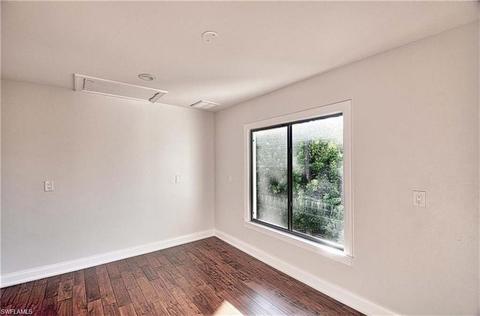 536 Carpenter Ct, Naples, FL 34110 photo 12