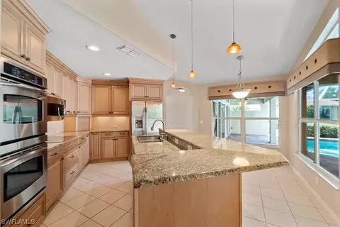 22190 Fairmount Ct, Estero, FL 33928 photo 4