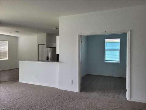 1094 Jackson Ct, Immokalee, FL 34142 photo 7