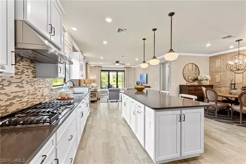 7218 Wiregrass Ct, Naples, FL 34114 photo 8