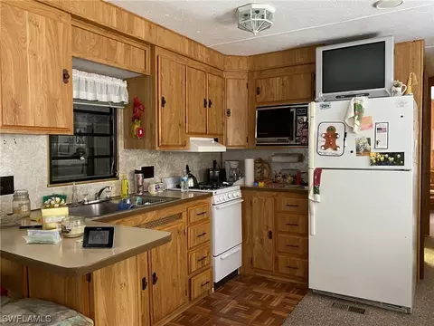 4520 Lantern Ln E, Estero, FL 33928 photo 6