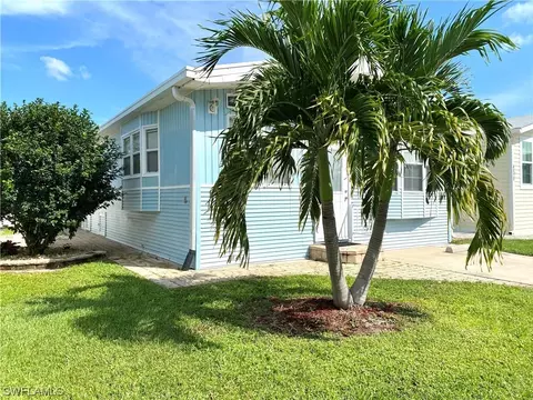 4520 Jefferson Davis Blvd E, Estero, FL 33928 photo 2