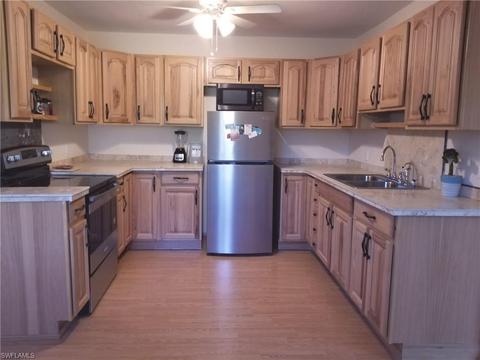 907 Maddock St E, Lehigh Acres, FL 33974 photo 17