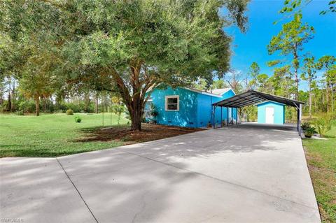 907 Maddock St E, Lehigh Acres, FL 33974 photo 4