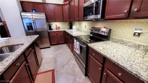 3581 E Hampton Cir, Alva, FL 33920 photo 6