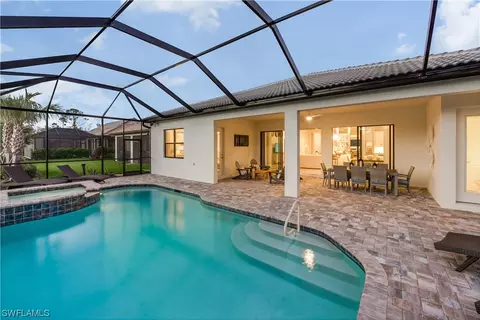 6875 Cocoplum St, Naples, FL 34114 photo 17