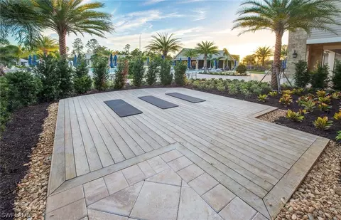 6875 Cocoplum St, Naples, FL 34114 photo 32