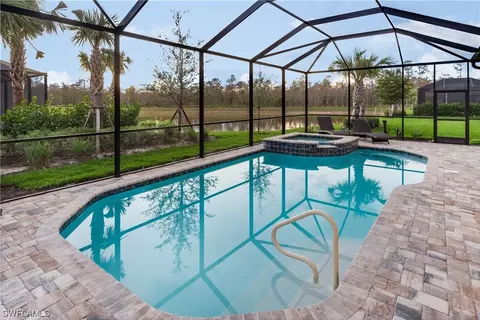 6875 Cocoplum St, Naples, FL 34114 photo 18