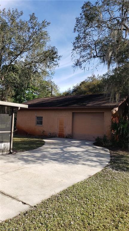475 S Davis St, Labelle, FL 33935 photo 6