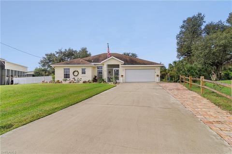 1064 Bogie Ct, Labelle, FL 33935 photo 2