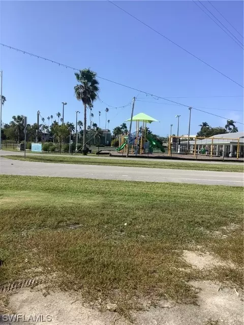 126 Flicker Ln, Everglades City, FL 34139 photo 12