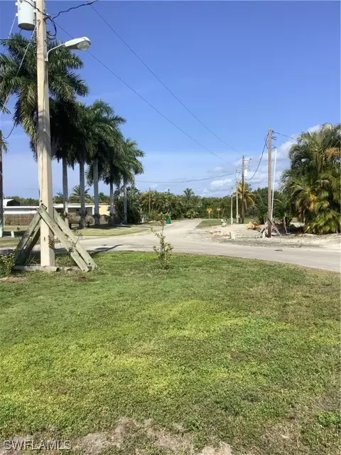 126 Flicker Ln, Everglades City, FL 34139 photo 9