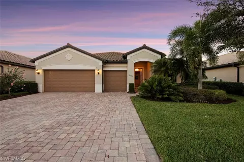 20398 Black Tree Ln, Estero, FL 33928 photo 5