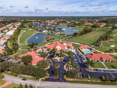 577 Countryside Dr, Naples, FL 34104 photo 3