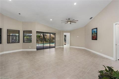 577 Countryside Dr, Naples, FL 34104 photo 6