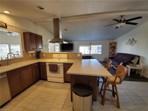 213 Eagle, Punta Gorda, FL 33950 photo 2
