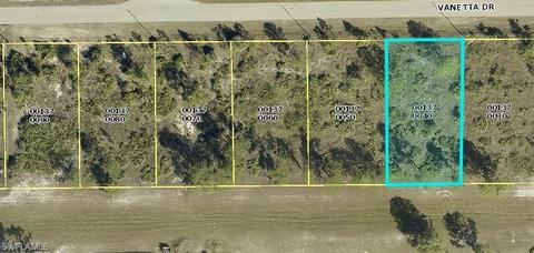 405 Vanetta Dr, Lehigh Acres, FL 33972 photo 1