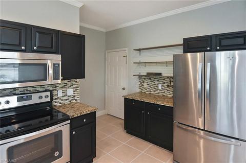 961 Hampton Cir, Naples, FL 34105 photo 8