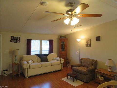 1091 Riverview Dr, Moore Haven, FL 33471 photo 3