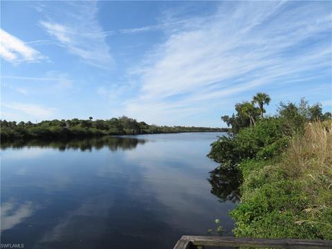 1107 Lock Ln, Moore Haven, FL 33471 photo 4