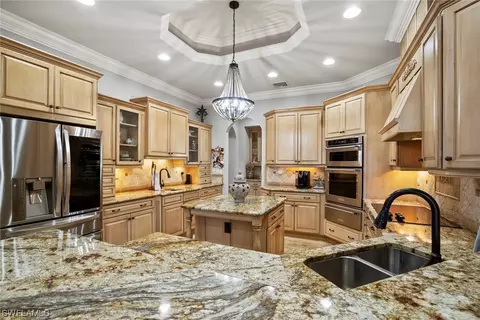 20535 Greentree Ct, Estero, FL 33928 photo 9