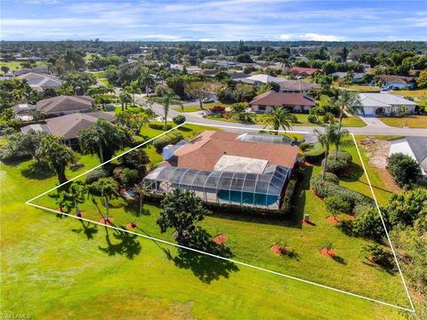 318 Pinehurst Cir, Naples, FL 34113 photo 3