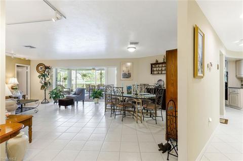 318 Pinehurst Cir, Naples, FL 34113 photo 10