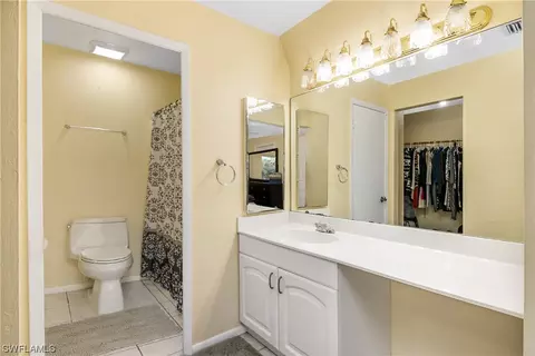 4784 Escobar Ave, Naples, FL 34103 photo 16