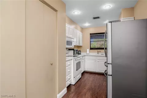 4784 Escobar Ave, Naples, FL 34103 photo 8