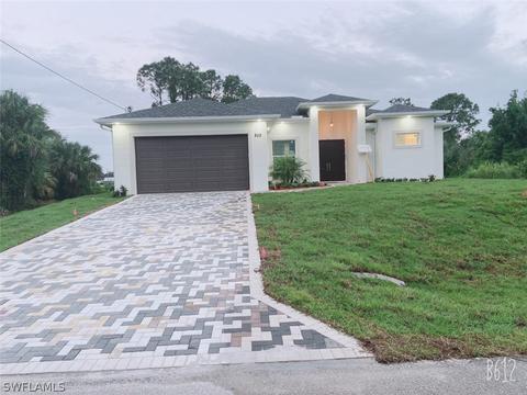 822 Porter St E, Lehigh Acres, FL 33974 photo 1