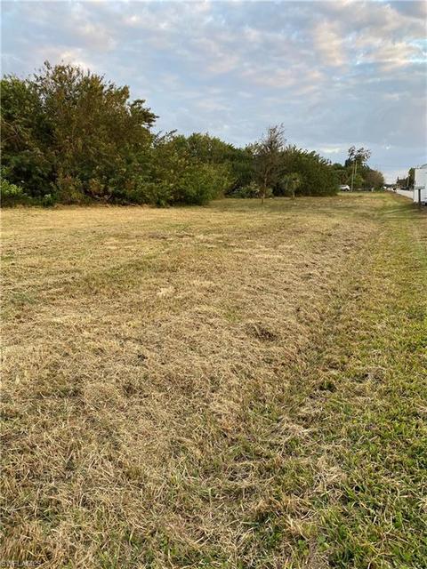 1204 Pine Ave, Moore Haven, FL 33471 photo 4