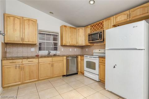 3072 Estey Ave S, Naples, FL 34104 photo 10