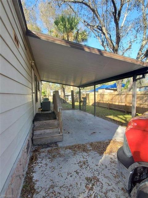 680 E Lincoln Ave, Labelle, FL 33935 photo 4