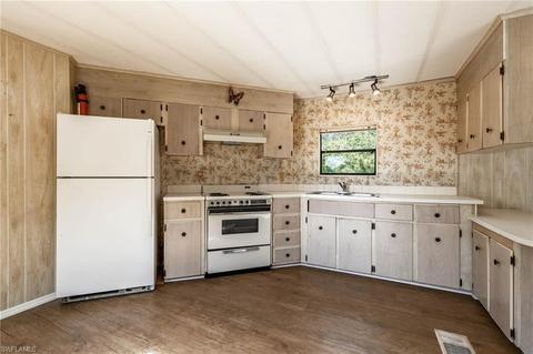 360 Wilson Rd, Labelle, FL 33935 photo 11
