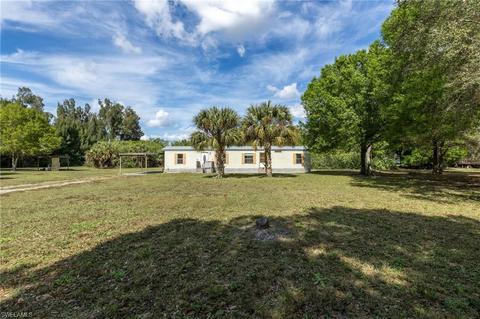 360 Wilson Rd, Labelle, FL 33935 photo 2