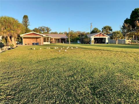 2576 County Road 721 Loop, Moore Haven, FL 33471 photo 5
