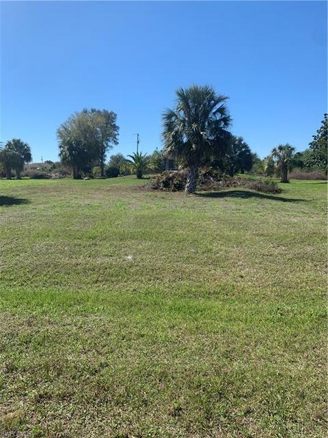416 Progress Ave, Lehigh Acres, FL 33974 photo 3