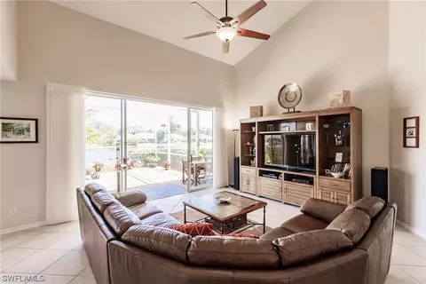 2114 Crown Pointe Blvd, Naples, FL 34112 photo 8