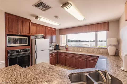2114 Crown Pointe Blvd, Naples, FL 34112 photo 31