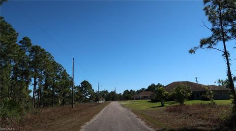 745 Manuel St E, Lehigh Acres, FL 33974 photo 6