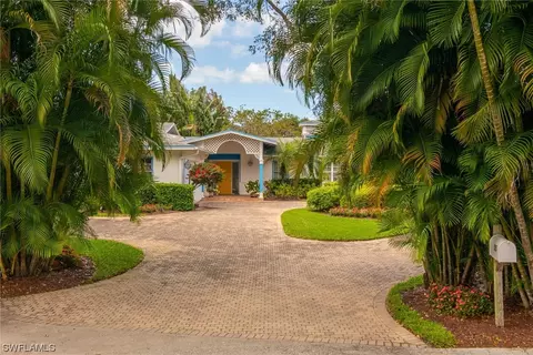 515 Yucca Rd, Naples, FL 34102 photo 1