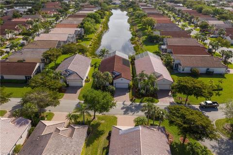 9055 Springview Loop, Estero, FL 33928 photo 3
