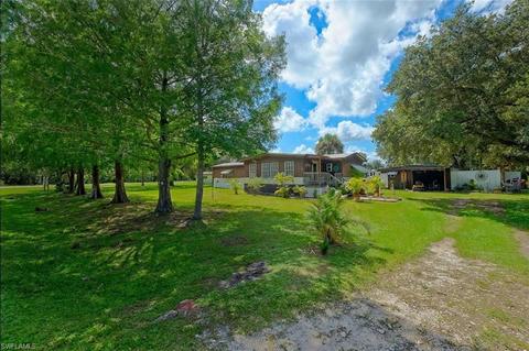 1195 Horseshoe Loop, Moore Haven, FL 33471 photo 2